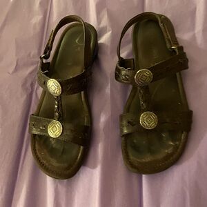 Minnetonka Sandals